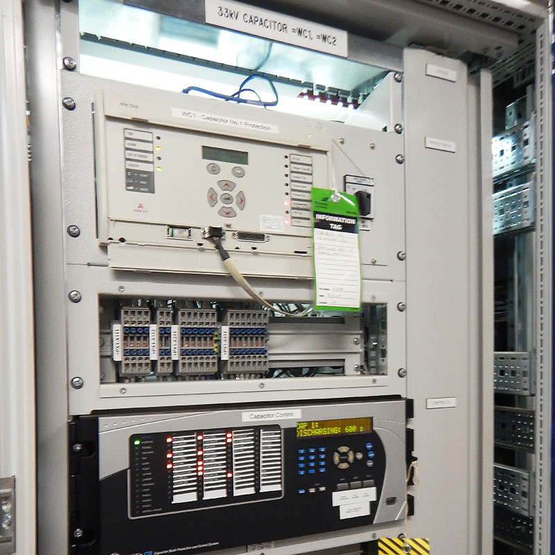 CAPACITOR CIRCUIT BREAKER